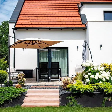 Lägenhet Pusszantalak *