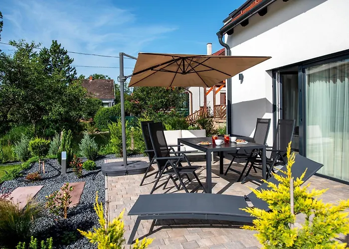 Lägenhet Pusszantalak Paloznak