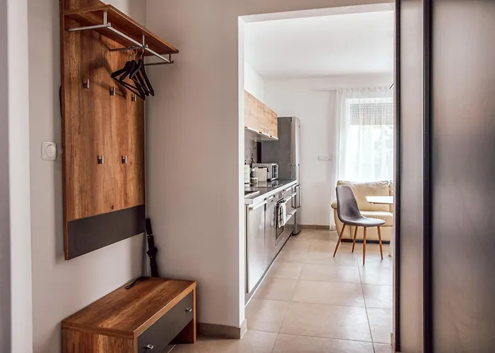 Pusszantalak Paloznak